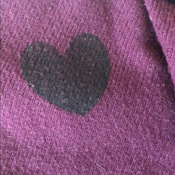 Maroon/purple shorts with black hearts - Picture 3 of 3